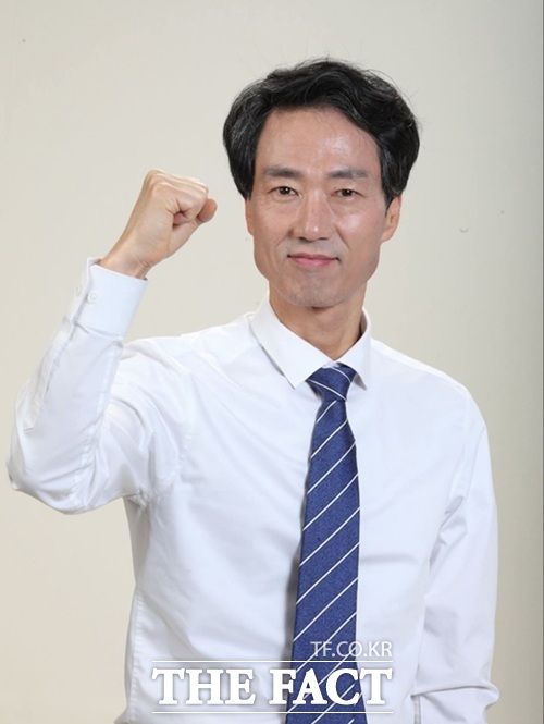 대구 달성 보궐선거에서 민주당 후보로 나서는 박형룡 달성군 위원장. /박형룡 SNS 갈무리