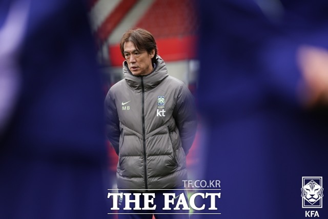 지난 4월1일 오스트리아전을 준비중인 홍명보 감독./빈=KFA