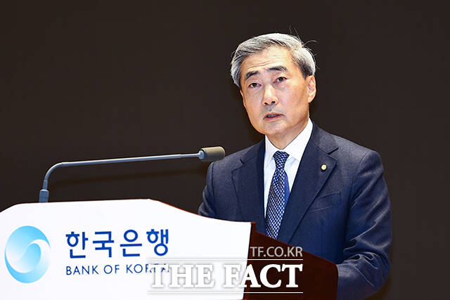 신현송 한국은행 신임 총재가 지난달 21일 오전 서울 중구 한국은행에서 열린 취임식에서 인사말을 하고 있다. /박상민 기자