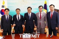  본회의 앞두고 여야 원내대표 회동…禹 
