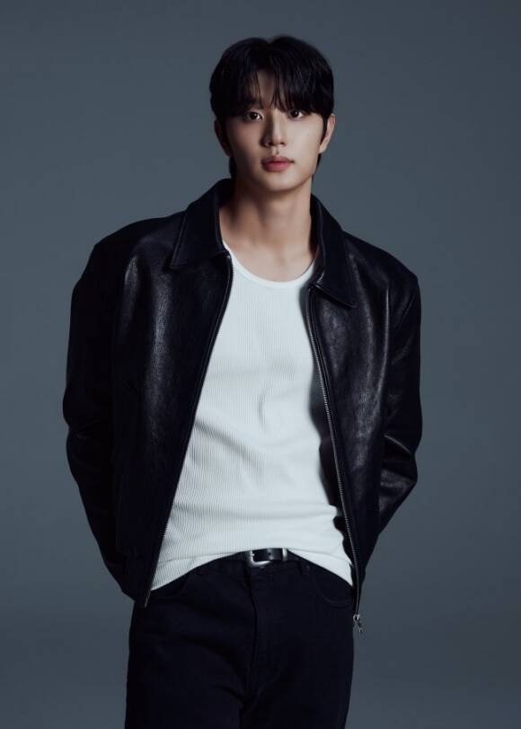 배우 김재원이 이전이나 지금이나 그리고 앞으로도 다양한 장르와 캐릭터를 통해 도전을 이어가고 싶다고 밝혔다. /티빙