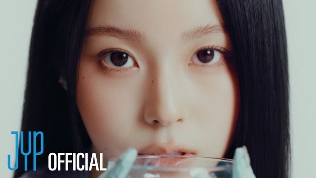 그룹 엔믹스가 다섯 번째 미니 앨범 Heavy Serenade 하이라이트 메들리 영상을 공개했다./JYP엔터테인먼트