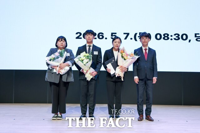 당진시는 7일 시청 대강당에서 공무원 대상 '빅데이터·AI 아이디어 공모전' 우수작 시상식을 가졌다. /당진시
