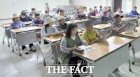  강소농 경쟁력의 답은 흙 속 미생물…고령군, 야간 현장 교육 눈길