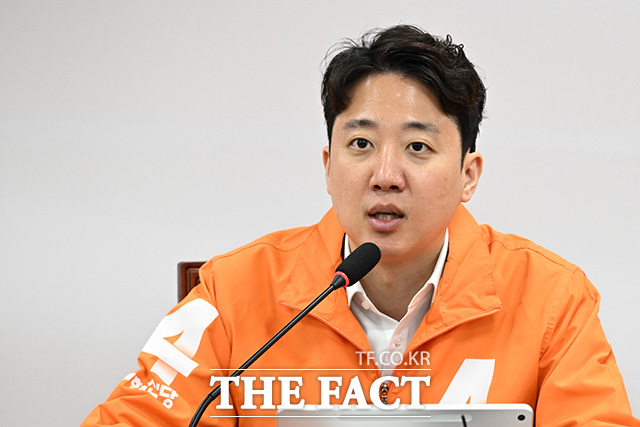 6.3 지방선거 중앙선거대책위원회 출범식에서 모두발언하는 이준석 대표.