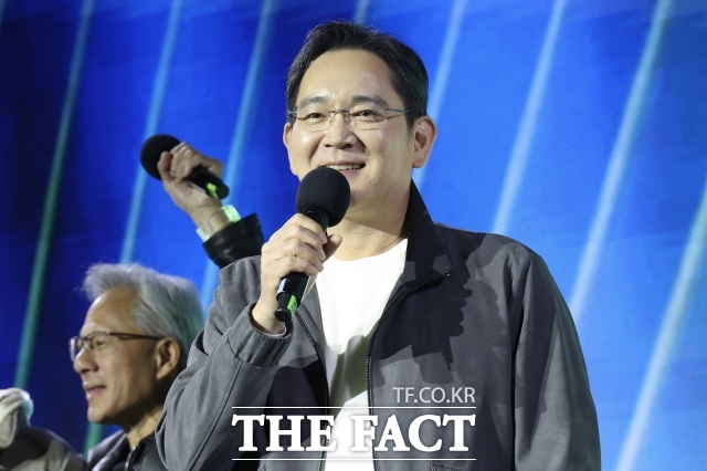 이재용 삼성전자 회장의 주식평가액이 50조원을 처음 돌파했다. /서예원 기자