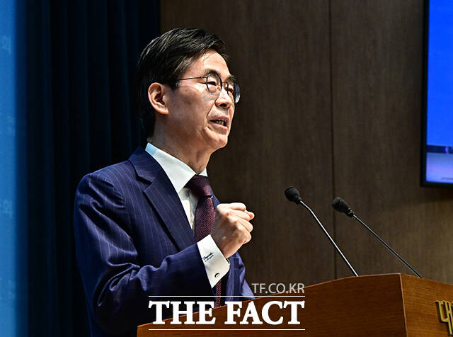 조경태 국민의힘 의원이 11일 오전 서울 여의도 국회 소통관에서 기자회견을 열고 하반기 국회부의장 선거 출마선언을 하고 있다. /국회=배정한 기자