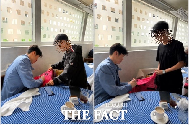 박지성이 유승민 회장의 차남과 장남에게 각각 유니폼에 사인을 해주는 장면. 둘은 현재 축구를 하고 있는 학생선수로 방송에 출연한 바 있다. / OOO인스타그램