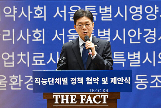정원오 더불어민주당 서울시장 후보가 11일 MBC에서 방송된 정강정책 연설을 통해 '문화도시 서울의 미래' 비전을 제시했다. 사진은 정 후보가 지난 7일 오전 서울 여의도 국회 의원회관에서 열린 36개 직능단체 정책협약식에서 발언을 하고 있는 모습. /국회=남용희 기자