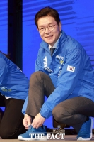  파란 운동화 신는 정원오 서울시장 후보 [포토]