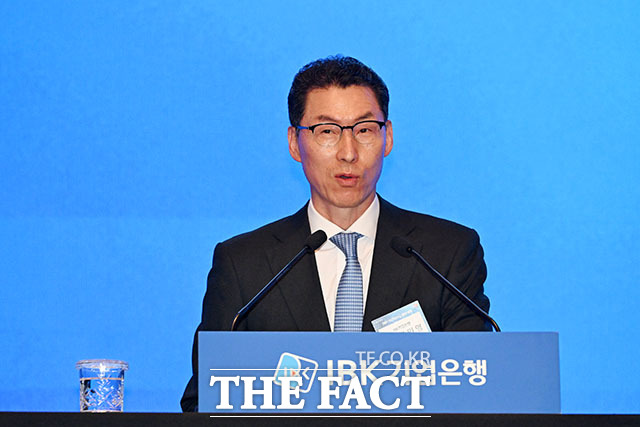 장민영 IBK기업은행장이 12일 오전 서울 영등포구 여의도 콘래드 호텔에서 열린 출입기자간담회에서 발언하고 있다. /서예원 기자