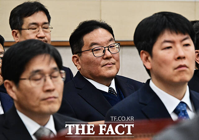엄희준 광주고검 검사가 4월 7일 오후 서울 여의도 국회에서 열린 윤석열 정권 정치검찰 조작기소 의혹 사건 진상규명 국정조사특별위원회 전체회의에 출석하고 있다. /국회=배정한 기자