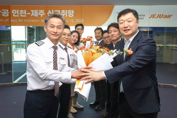 제주항공이 5월 12일부터 3개월간 주 2회 일정으로 인천~제주 노선을 시범 운항한다. /제주항공