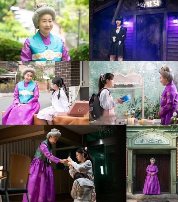 배우 라미란과 이레가 출연하는 영화 '이상한 과자 가게 전천당'의 보도스틸이 공개됐다. /플러스엠 엔터테인먼트
