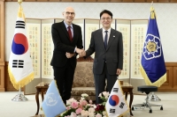  김민석, 유엔인권최고대표 접견…