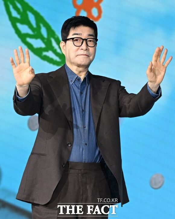 배우 손현주가 드라마 '원더풀스' '신입사원 강회장' '닥터X'로 2026년 시청자와 만난다. /이새롬 기자