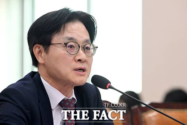 김정관 산업통상부 장관은 지난 14일 