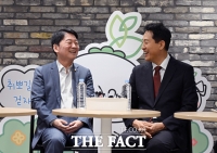  '함께 웃는' 안철수-오세훈 [포토]