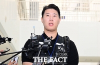  사후조정 회의 입장하는 최승호 삼성그룹 초기업노조 위원장 [포토]