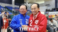  대구시장 여론조사…김부겸 43% 추경호 37%