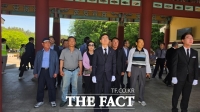 '6선' 조경태, 국힘서 5·18 묘지 '나홀로 참배'…'내란 반드시 척결'