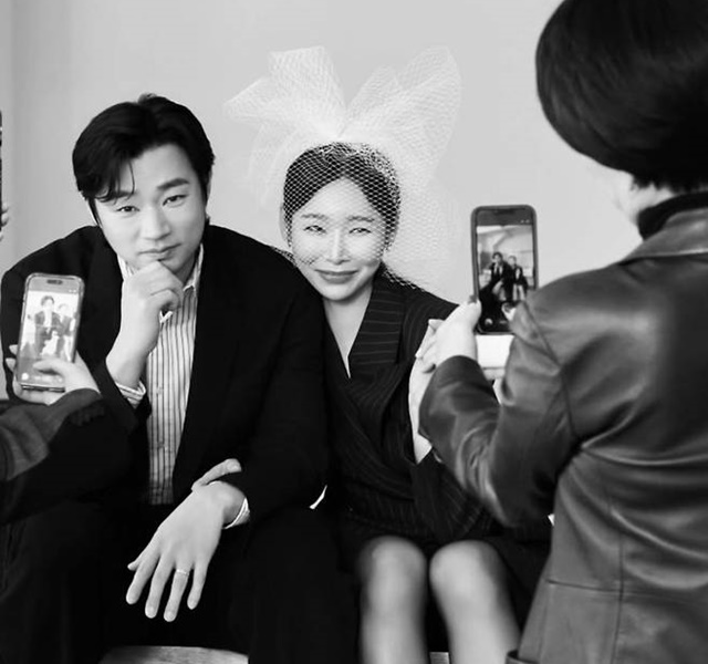 나는 솔로 14기 순자가 배우 최주원과 결혼식을 올렸다. 순자는 지난 9일 따스한 5월, 소중한 사람과 평생을 함께하기로 약속하게 되었다며 결혼을 발표한 바 있다. 순자는 배우 최주원과 공개 열애를 하며 서로를 향한 굳건한 애정을 드러내왔다. /SBS플러스 ENA 나는 SOLO