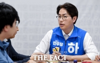  부산 AI기업 만난 하정우 후보 [TF사진관]