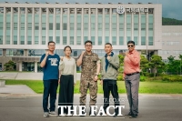  국방대 학생장교들, 전복된 덤프 차량 달려가 시민 구조