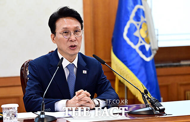 김민석 국무총리가 20일 오전 서울 종로구 정부서울청사에서 열린 제2차 공명선거 관계장관회의에 참석해 모두발언을 하고 있다. /임영무 기자