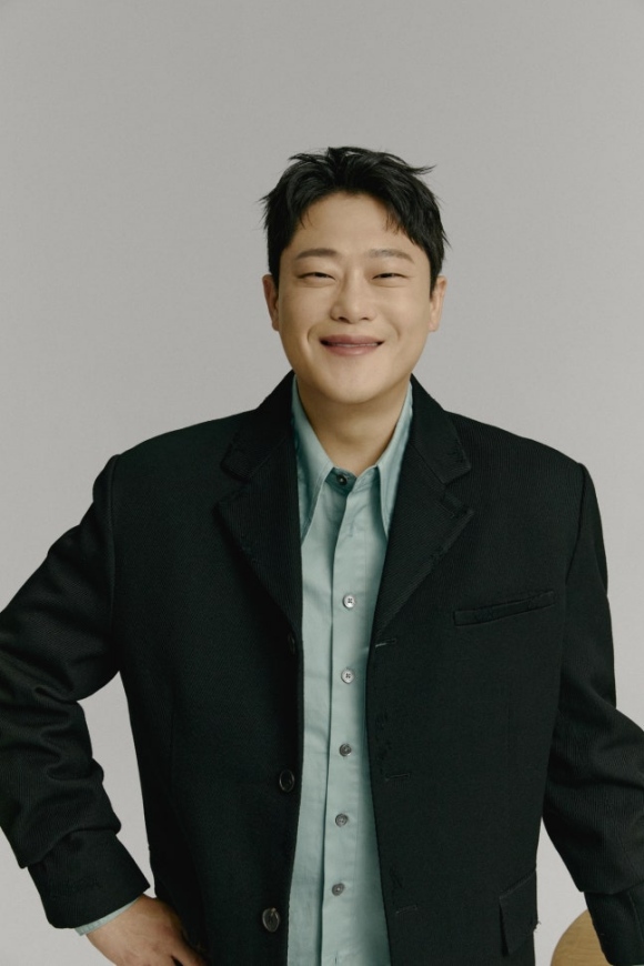 배우 임성재가 넷플릭스 오리지널 시리즈 '원더풀스'에서 강로빈 역할을 맡아 순수함과 귀여움을 장착한 모습으로 자신의 필모그래피에 새로운 캐릭터를 추가했다. /넷플릭스