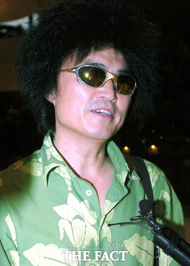 황정음은 지난해 불거졌던 ‘회삿돈 43억 원 횡령 혐의’ 논란 이후 사실상 활동을 중단했다. 그는