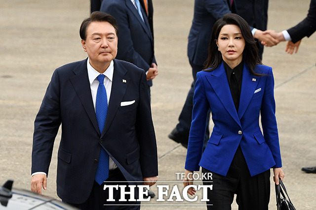 황모 전 대통령실 행정관이 3대 특검(내란·김건희·채상병) 미제 의혹을 수사하는 권창영 특별검사팀(종합특검)에 출석했다. /더팩트 DB