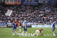  ‘옥상 도둑 관전’서 ‘우산 쇼’까지...K리그 40년의 '기적'[이영규의 비욘더매치]