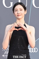  '내일도 출근!' 박지현, ON·OFF 극과 극 직장인 변신