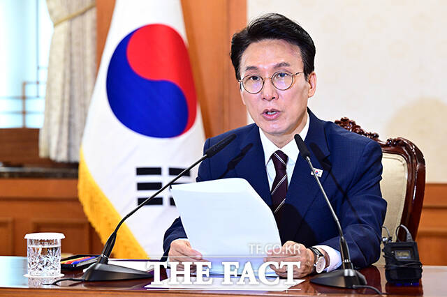 김민석 국무총리가 27일 오전 서울 종로구 정부서울청사에서 열린 대한민국 2045전략수립위원회 출범 전체회의에 참석해 모두발언을 하고 있다. /임영무 기자
