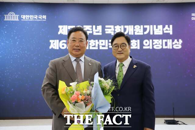 어기구 국회의원이 27일 '제6회 대한민국 국회 의정 대상'에서 입법 우수의원으로 2년 연속 선정됐다. /어기구 의원실