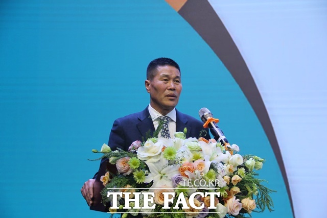 지난 17일 오후 중국 랴오닝성 단둥의 한 모처에서 <더팩트>와 만난 백종범 단둥한국인회장(사진)은