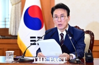  김 총리 '광복 100주년 2045년, 세계 선도국가 도약' 미래 청사진 마련 [TF사진관]