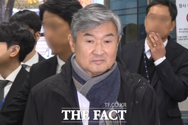 윤석열 전 대통령의 비상계엄 계획을 사전에 알고도 국회에 즉각 보고하지 않는 혐의 등을 받는 조태용 전 국가정보원장이 2025년 11월 11일 구속영장실질심사에 출석했다. /서울중앙지법=김기범 기자