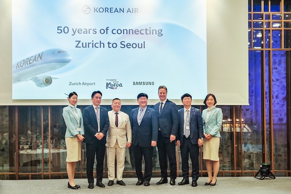 대한항공이 지난 27일(현지시간) 스위스 취리히 비더 호텔에서 취리히 노선 취항 50주년 기념 행사를 개최했다. /대한항공