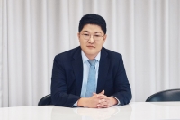  '코스맥스 2세' 이병만 부회장, 지주사 최대주주로 올라