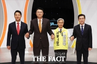  긴장된 표정으로 토론회 참석한 서울시장 후보들 [TF사진관]