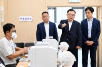  김성보 서울시장 권한대행, 사전투표소 현장점검