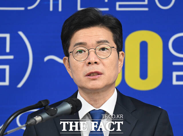 정원오 더불어민주당 서울시장 후보가 제9회 전국동시지방선거 사전투표 첫날인 29일 오전 서울 중구 선거사무소에서 열린 현장 중앙선거대책위원회에 참석해 모두 발언하고 있다. /이새롬 기자
