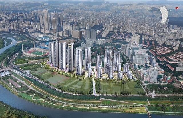서울시는 지난 28일 제10차 정비사업 통합심의위원회에서 목동6단지 아파트 재건축사업을 위한 건축·경관·교통·환경·교육·재해 6개 분야 통합심의안을 조건부 의결했다. 사진은 목동6단지 조감도. /서울시