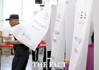  '민주주의의 꽃은 선거'...'한 표' 행사하는 유권자들 [TF사진관]