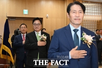  국민의례하는 우원식-이학영-주호영 [포토]