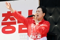  지지 호소하는 김민경 아산을 후보 [포토]