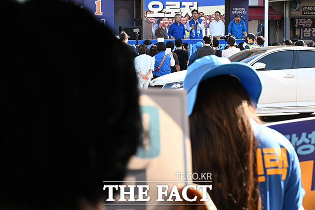 이날 협약식에는 이 후보를 지지하는 전남광주 시민들도 함께 참석했다.