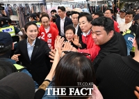  서문시장 찾은 박근혜 전 대통령 [포토]